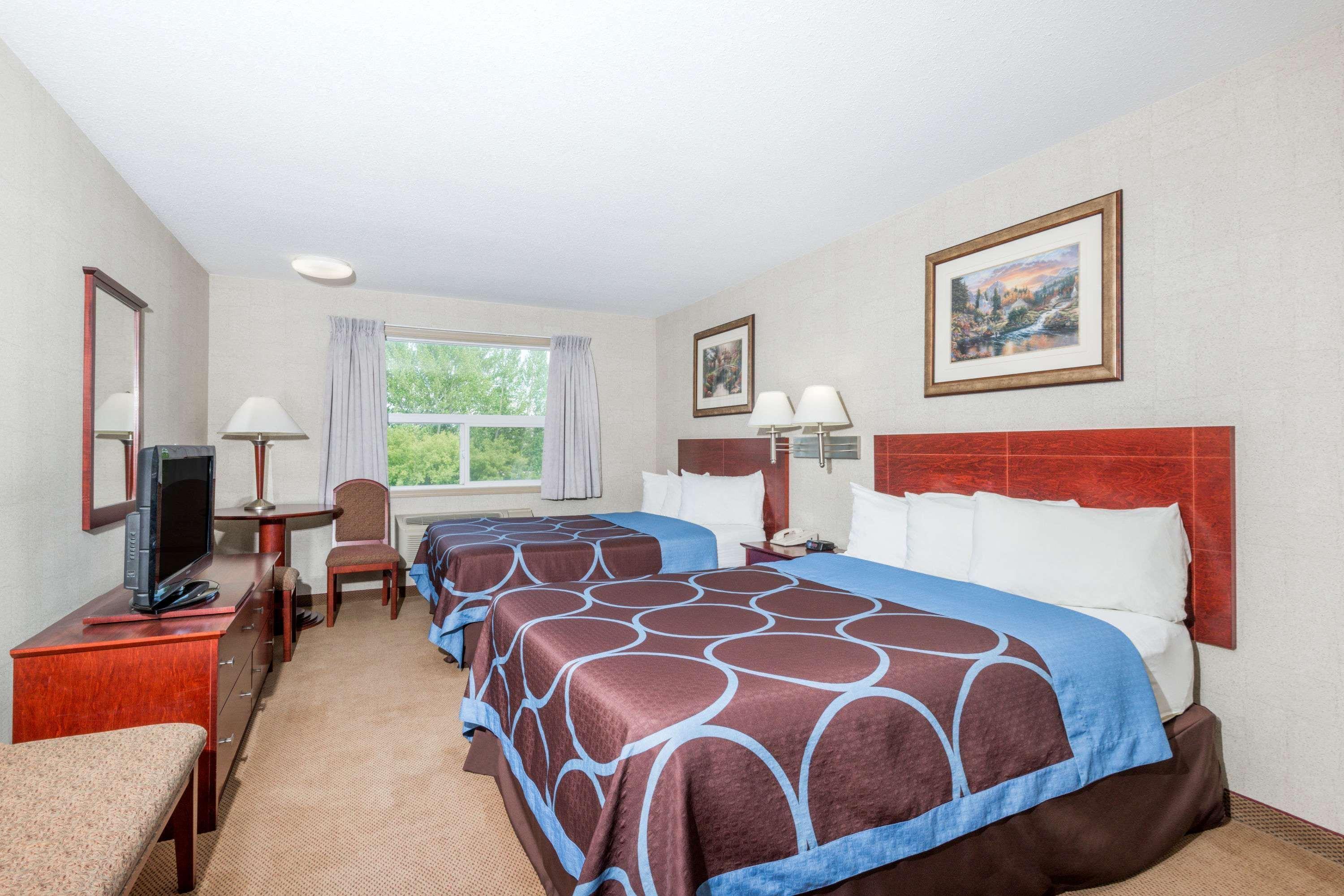 Super 8 By Wyndham Red Deer City Centre Extérieur photo