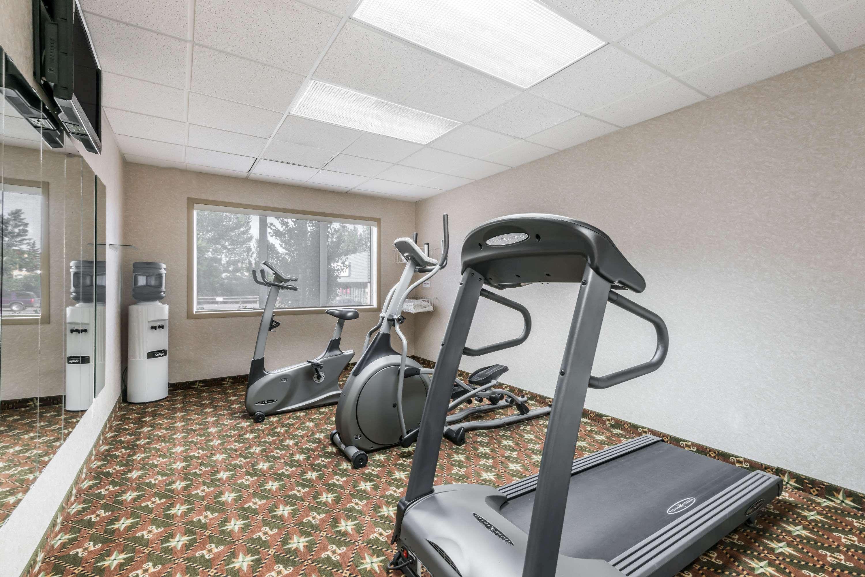 Super 8 By Wyndham Red Deer City Centre Extérieur photo
