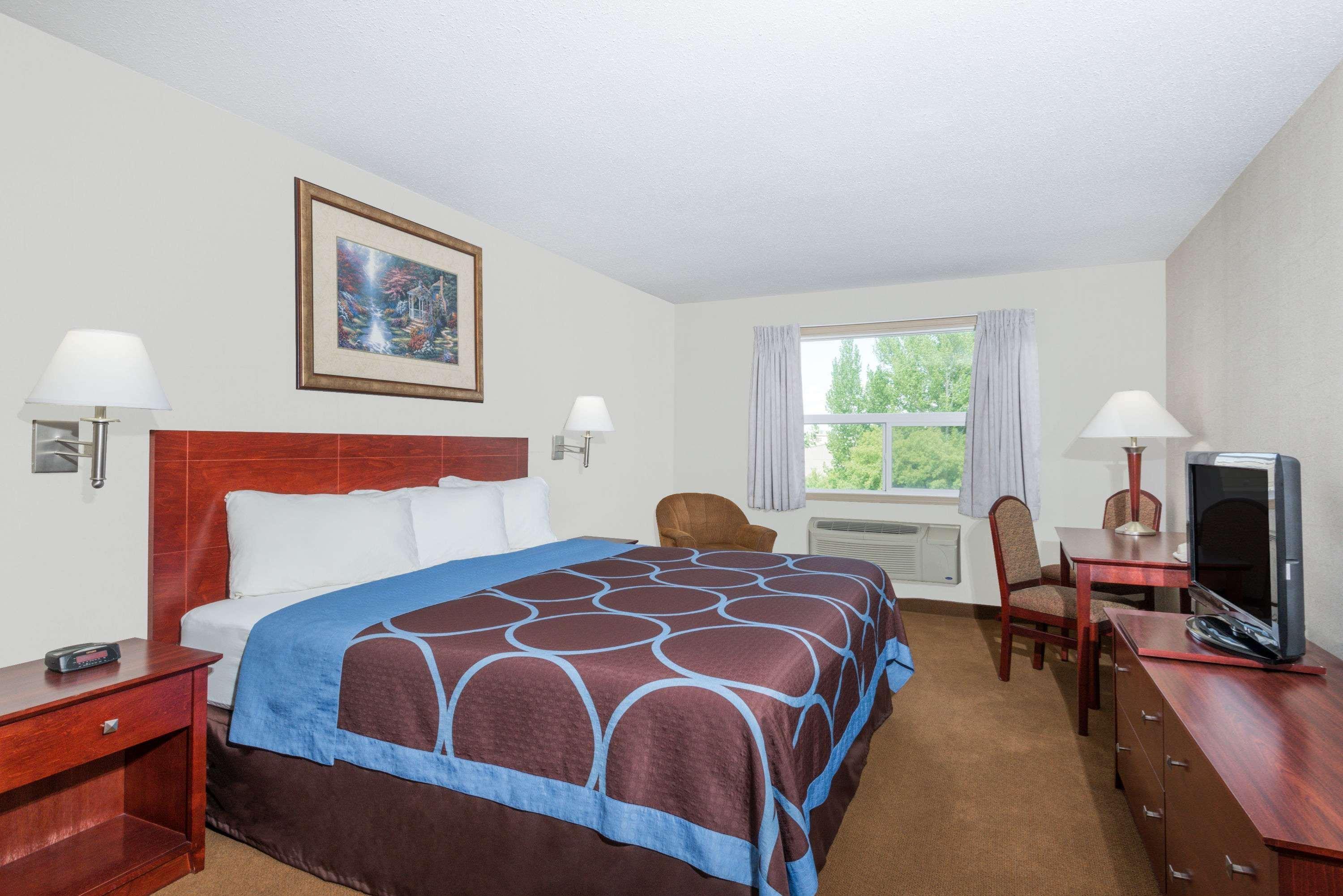 Super 8 By Wyndham Red Deer City Centre Extérieur photo