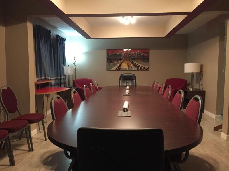 Super 8 By Wyndham Red Deer City Centre Extérieur photo